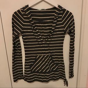 ⭐️3/$15⭐️ Maurices Charcoal & Offwhite Striped Longsleeve with Hood